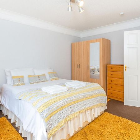 The View Spacious Apartment In Afan Forest Bike Park By Staystaycations Port Talbot Kültér fotó