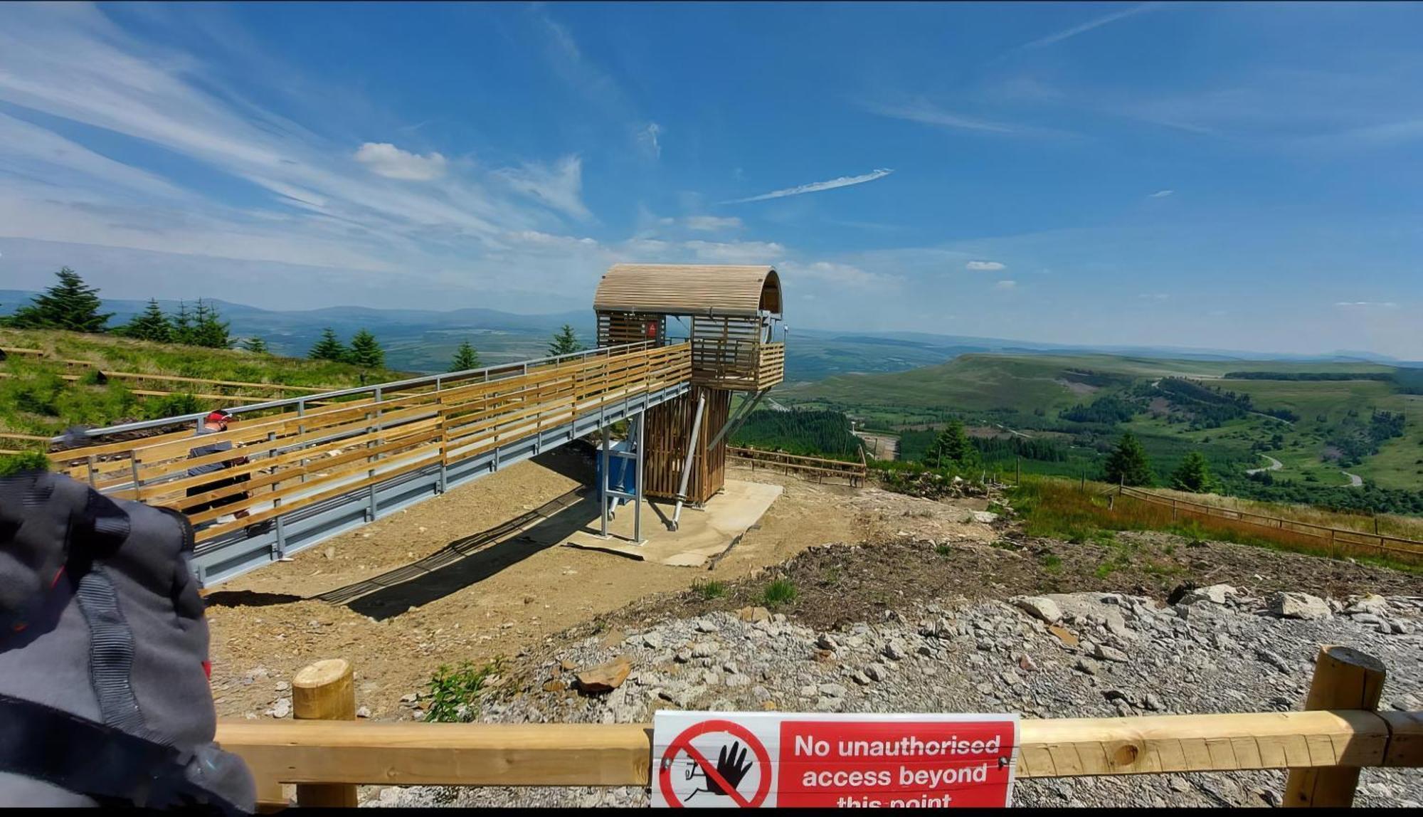 The View Spacious Apartment In Afan Forest Bike Park By Staystaycations Port Talbot Kültér fotó