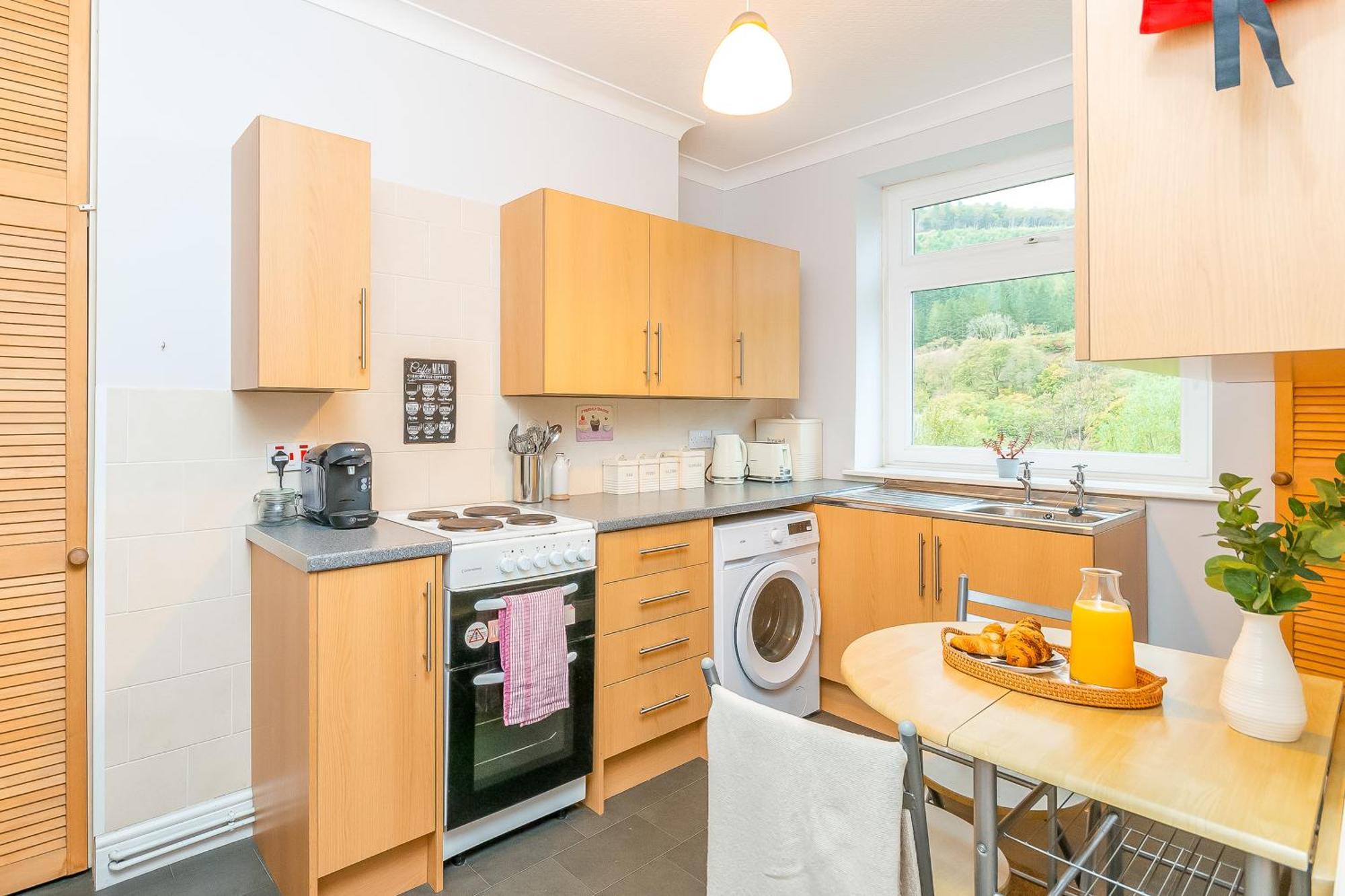 The View Spacious Apartment In Afan Forest Bike Park By Staystaycations Port Talbot Kültér fotó