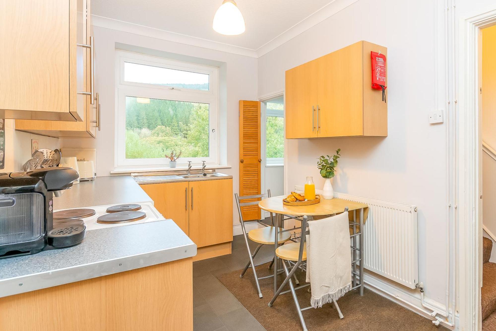 The View Spacious Apartment In Afan Forest Bike Park By Staystaycations Port Talbot Kültér fotó