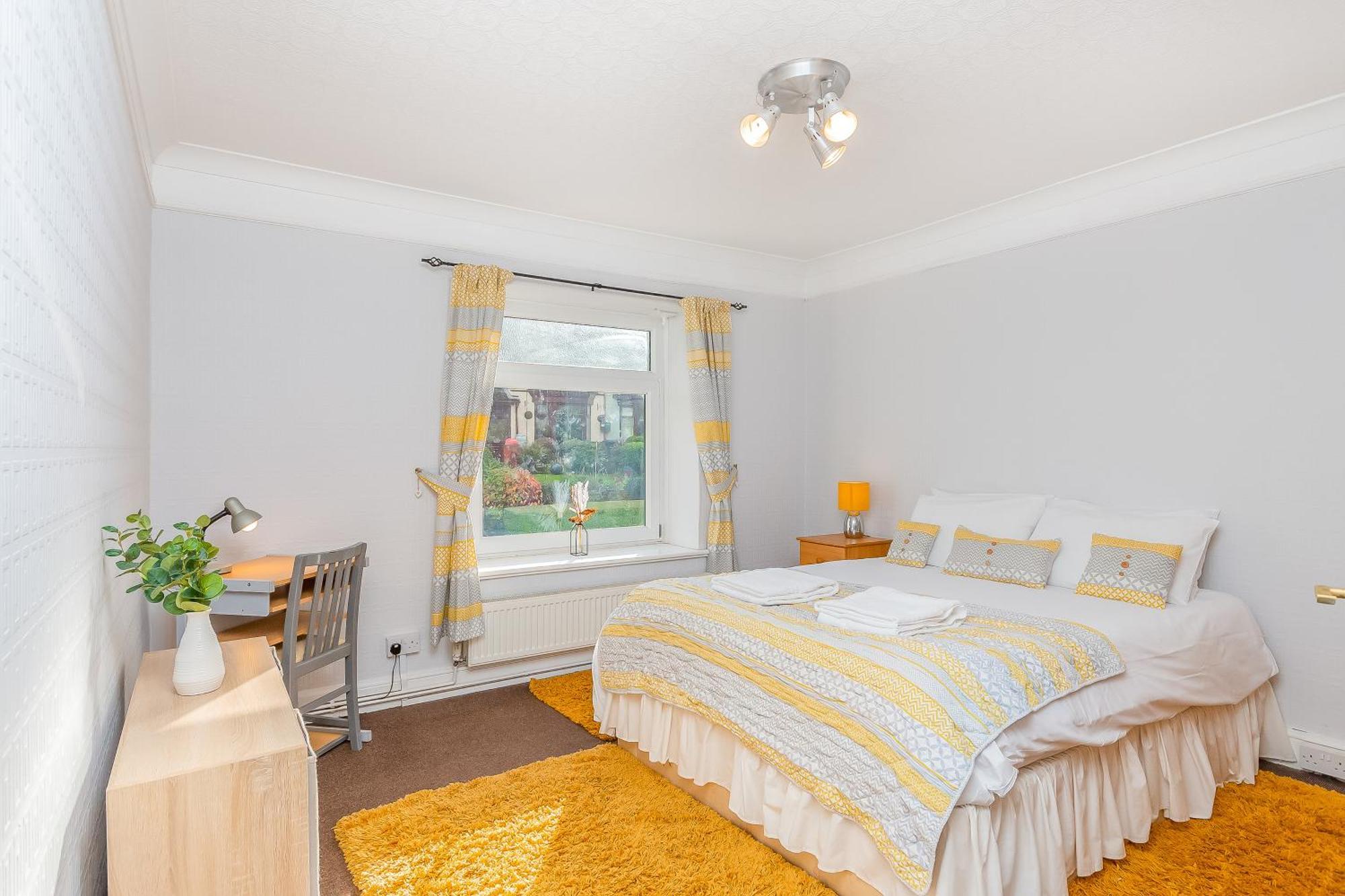 The View Spacious Apartment In Afan Forest Bike Park By Staystaycations Port Talbot Kültér fotó